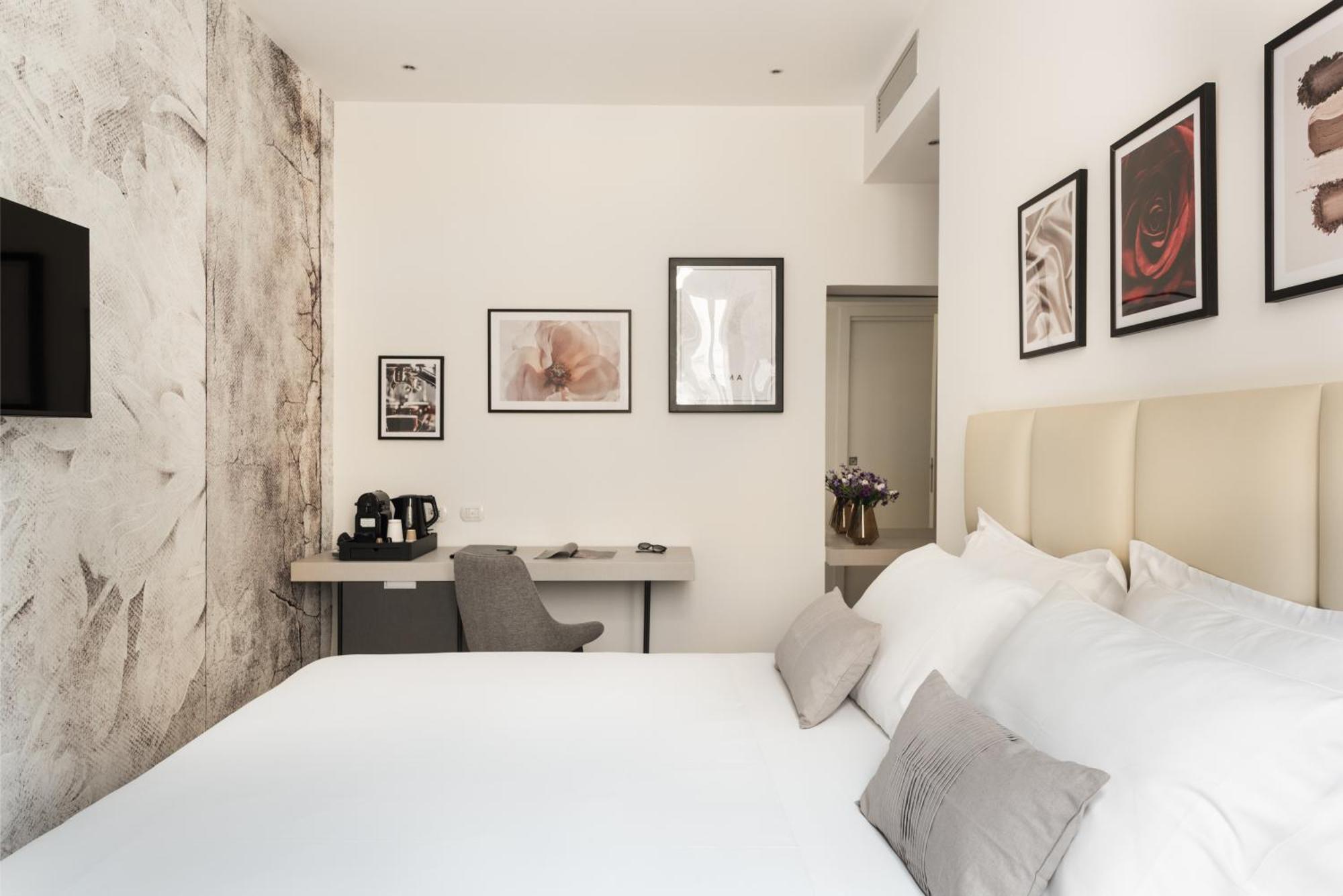 At 41 Hotel Roma Quarto foto